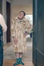 Nonton film Man Vs Bee Season 1 Episode 4 Subtitle Indonesia Streaming Movie Download Gratis Online